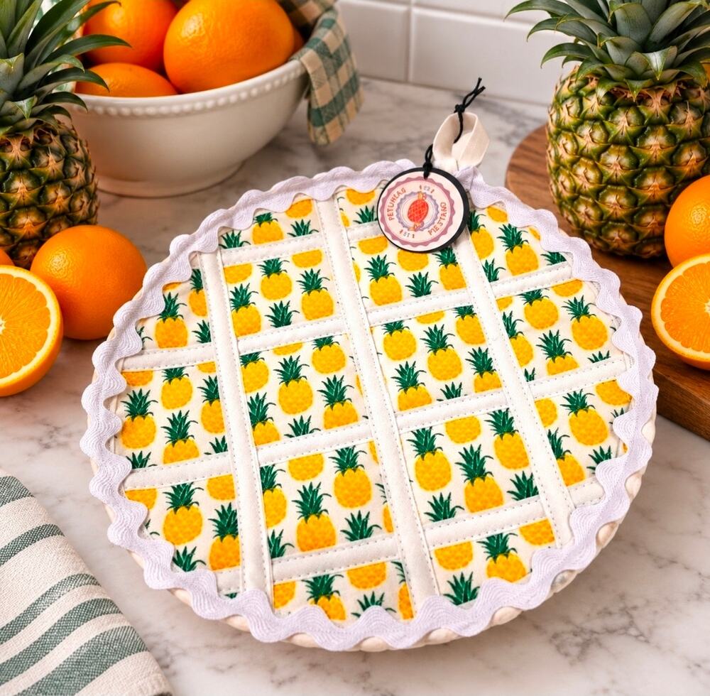 Pineapple upside down cake /pie / Hot Pad / Potholder / Quilted Cotton / 11"